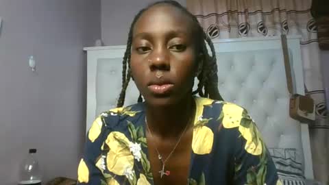 Snapshot of sweetnovah chatting on 15, 6, 2026 Novah girlie online show from 15, 6, 2026