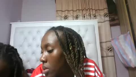 Snapshot of sweetnovah chatting on 2, 7, 2026 Novah girlie online show from 2, 7, 2026