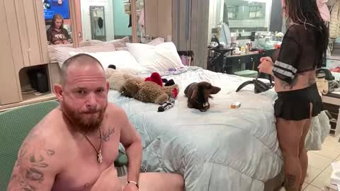 Snapshot of sweetnsexy95 chatting on 28, 11, 2025 WeAim2PZzz online show from 28, 11, 2025