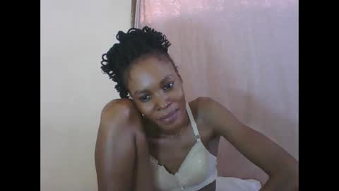 ESTHER online show from 26, 3, 2026