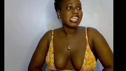 Snapshot of sweetpetitgirl chatting on 10, 2, 2026 LILY BRANDY online show from 10, 2, 2026