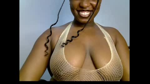 Snapshot of sweetpetitgirl chatting on 18, 4, 2026 LILY BRANDY online show from 18, 4, 2026
