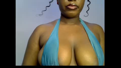 Snapshot of sweetpetitgirl chatting on 22, 4, 2026 LILY BRANDY online show from 22, 4, 2026