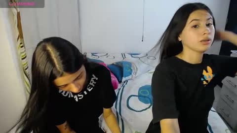 Snapshot of sweetpink1_ chatting on 25, 9, 2025 Caro Lily online show from 25, 9, 2025