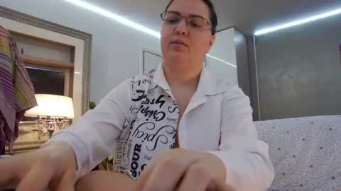 Snapshot of sweetraisa chatting on 7, 7, 2026 SweetRaisa online show from 7, 7, 2026