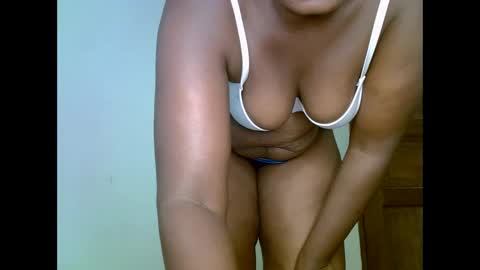 sweetrenne online show from 15, 2, 2025