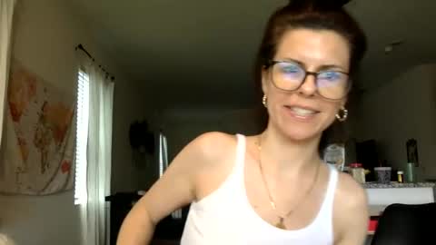 Snapshot of sweetriddance chatting on 11, 4, 2026 sweetriddance online show from 11, 4, 2026