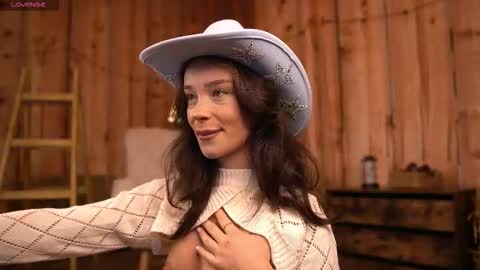 Snapshot of sweetrossie chatting on 12, 2, 2026 Rose online show from 12, 2, 2026