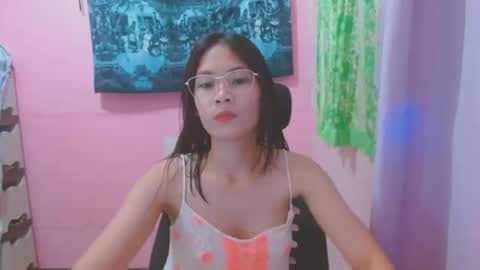 Mia online show from 7, 6, 2026