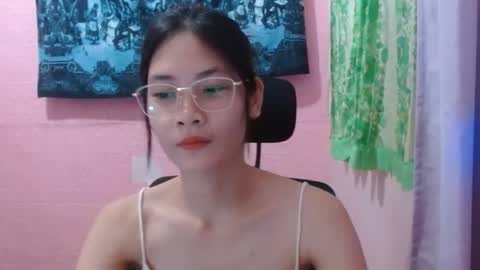 Snapshot of sweetsexygirl20 chatting on 19, 6, 2026 Mia online show from 19, 6, 2026