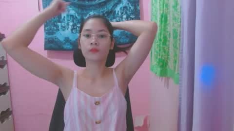 Snapshot of sweetsexygirl20 chatting on 5, 7, 2026 Mia online show from 5, 7, 2026