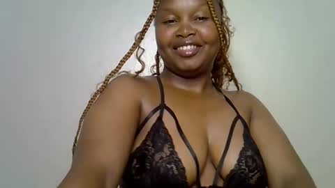 Snapshot of sweetsinshan chatting on 14, 5, 2026 sweetsinshan online show from 14, 5, 2026