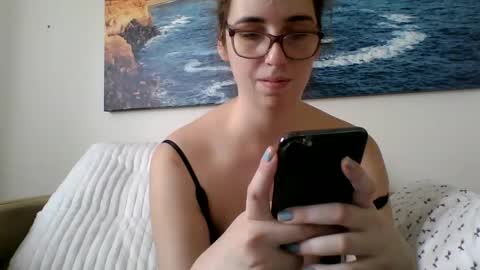 Snapshot of sweetsocalgirl chatting on 1, 10, 2025 sweetsocalgirl online show from 1, 10, 2025