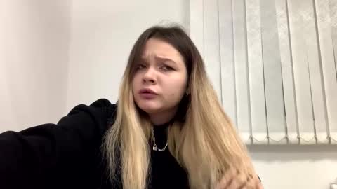 Snapshot of sweettchloe chatting on 24, 12, 2024 SweetTChloe online show from 24, 12, 2024