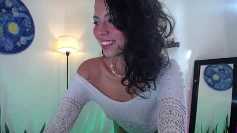 Snapshot of sweettianna chatting on 25, 9, 2025 shamanta Independent modelHelp me reach 100 thumbs up online show from 25, 9, 2025