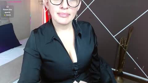 Scarlet online show from 17, 10, 2025