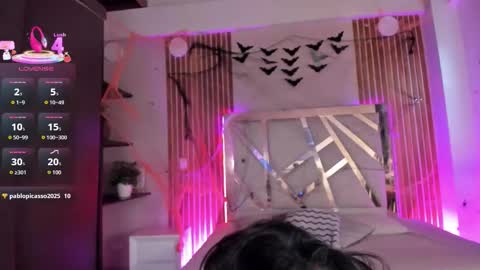 sweetviolet___ online show from 25, 10, 2025