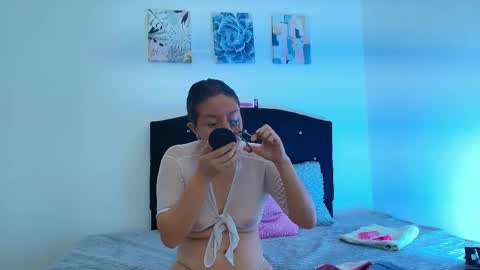 Snapshot of sweetx__mia chatting on 11, 5, 2026 Mia online show from 11, 5, 2026