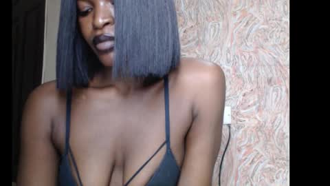 Snapshot of sweetxxboobsx chatting on 22, 9, 2025 sweetxxboobsx online show from 22, 9, 2025