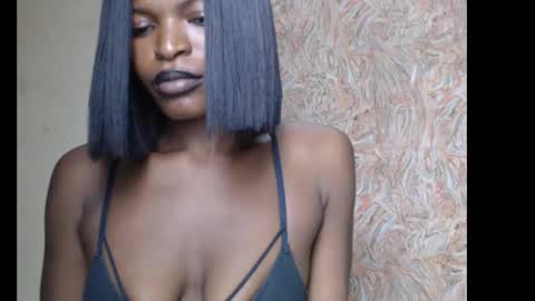 Snapshot of sweetxxboobsx chatting on 24, 9, 2025 sweetxxboobsx online show from 24, 9, 2025