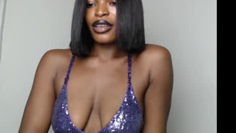 sweetxxboobsx online show from 5, 12, 2025