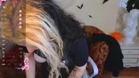 Hot Candy online show from 17, 10, 2025