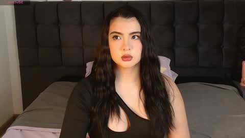 sweety nicole 3 online show from 8, 11, 2025