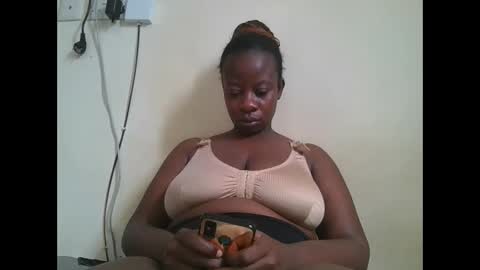 Snapshot of sweetyass25 chatting on 9, 9, 2025 sweetyass25 online show from 9, 9, 2025