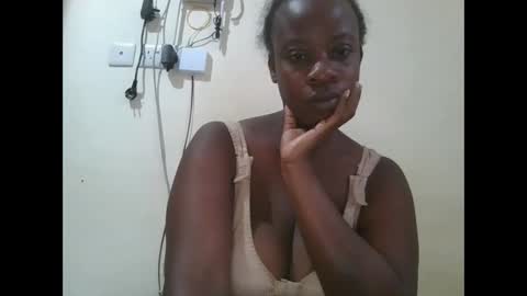 Snapshot of sweetyass25 chatting on 12, 9, 2025 sweetyass25 online show from 12, 9, 2025