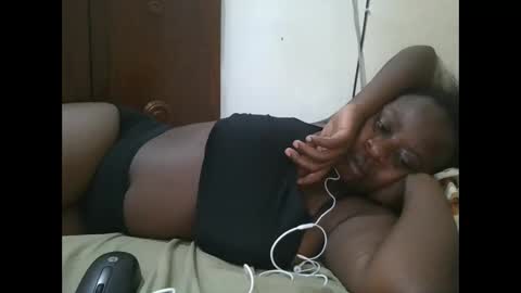 Snapshot of sweetyass25 chatting on 15, 9, 2025 sweetyass25 online show from 15, 9, 2025