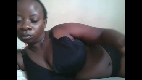 Snapshot of sweetyass25 chatting on 17, 9, 2025 sweetyass25 online show from 17, 9, 2025