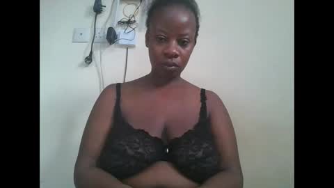 Snapshot of sweetyass25 chatting on 29, 9, 2025 sweetyass25 online show from 29, 9, 2025