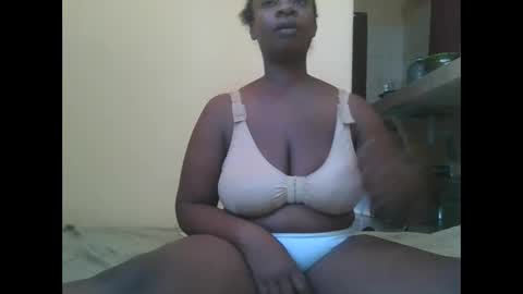 Snapshot of sweetyass25 chatting on 2, 10, 2025 sweetyass25 online show from 2, 10, 2025