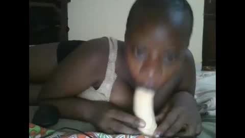 Snapshot of sweetyass25 chatting on 18, 10, 2025 sweetyass25 online show from 18, 10, 2025