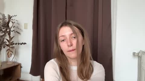 Snapshot of sweetyforever chatting on 30, 7, 2026 Lily online show from 30, 7, 2026