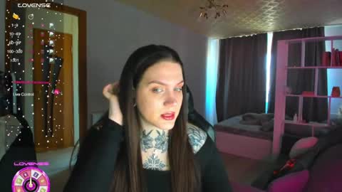Snapshot of sweetyladiy chatting on 28, 4, 2026 Aiza online show from 28, 4, 2026