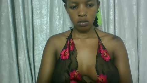 Snapshot of sweetz_candice chatting on 16, 10, 2025 sweetz_candice online show from 16, 10, 2025