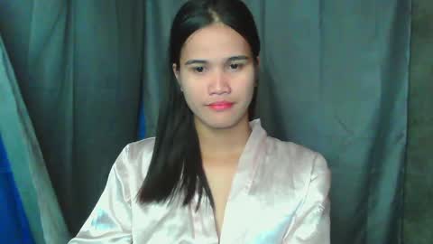Snapshot of swettie_rhea chatting on 19, 4, 2026 Rhea online show from 19, 4, 2026