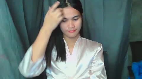 Snapshot of swettie_rhea chatting on 19, 4, 2026 Rhea online show from 19, 4, 2026