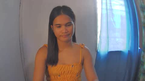 Snapshot of swettie_rhea chatting on 25, 5, 2026 Rhea online show from 25, 5, 2026