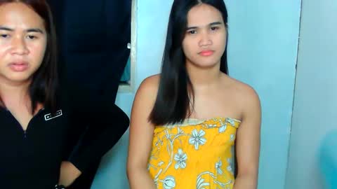 Snapshot of swettie_rhea chatting on 4, 6, 2026 Rhea online show from 4, 6, 2026