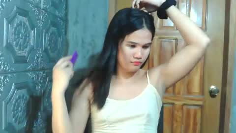 Snapshot of swettie_rhea chatting on 6, 7, 2026 Rhea online show from 6, 7, 2026
