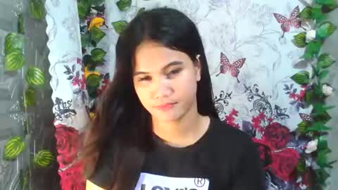 Snapshot of swettie_rhea chatting on 15, 7, 2026 Rhea online show from 15, 7, 2026