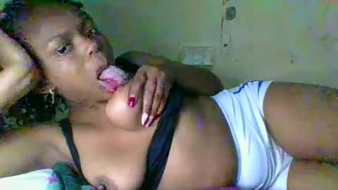 Snapshot of swit_seduction chatting on 28, 5, 2026 swit_seduction online show from 28, 5, 2026
