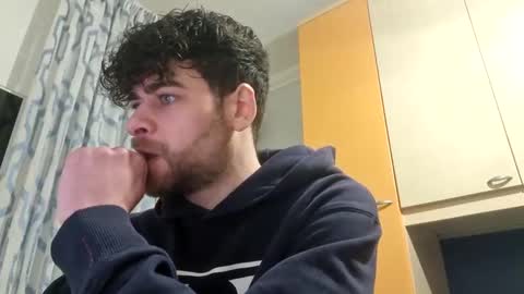 Snapshot of switchema chatting on 1, 3, 2025 Emanuele online show from 1, 3, 2025