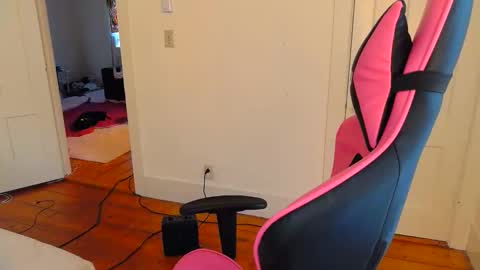 ashley blayde online show from 6, 4, 2026