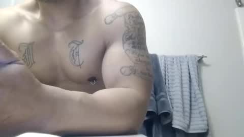 Snapshot of swollenhelmenthead chatting on 1, 1, 2025 swollenhelmenthead online show from 1, 1, 2025