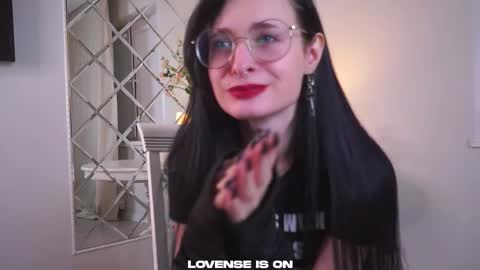 Snapshot of sybleyo chatting on 16, 10, 2025 Sophie online show from 16, 10, 2025