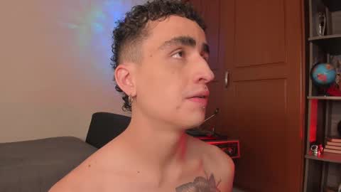 Snapshot of syd_onnfire chatting on 9, 2, 2025 Syd online show from 9, 2, 2025