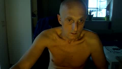Snapshot of sylverstart92 chatting on 28, 2, 2025 sylverstart92 online show from 28, 2, 2025